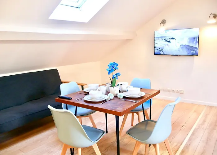 Celeste Apartment *